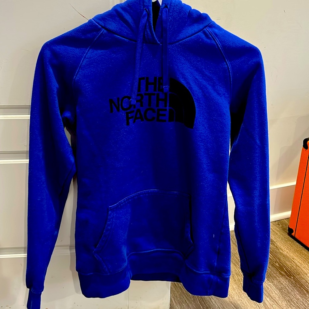 Xsmall women’s north face hoodie